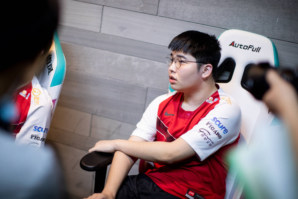 穆古鲁扎关键节点爆冷，RNG带队取胜！的简单介绍